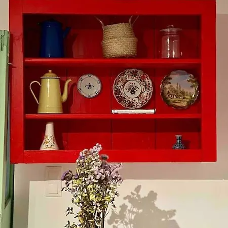 Anastasia, Downtown * Amaliada