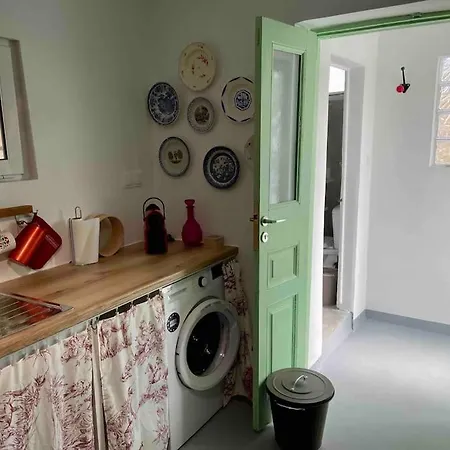 Anastasia, Downtown * Amaliada