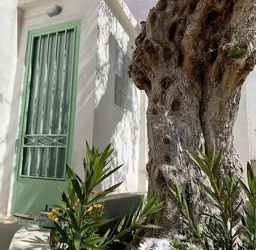 Anastasia, Downtown * Amaliada